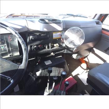 1998 International 2574 (Hartford, CT 06114)