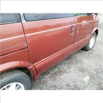 1999 Chevrolet Astro Van (Hartford, CT 06114)