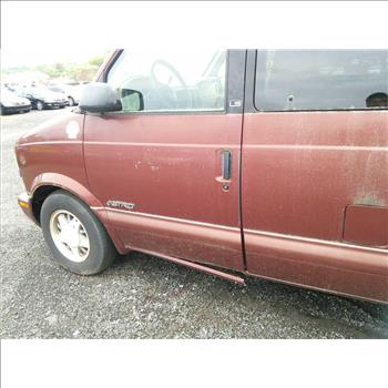1999 Chevrolet Astro Van (Hartford, CT 06114)