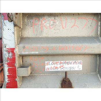 1999 Freightliner FL80 (Hartford, CT 06114)