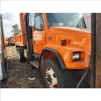 1999 Freightliner FL80 (Hartford, CT 06114)