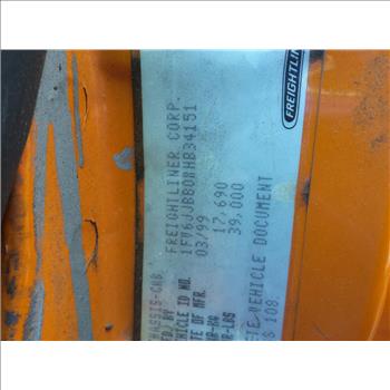 1999 Freightliner FL80 (Hartford, CT 06114)