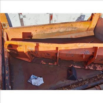 1999 Freightliner FL80 (Hartford, CT 06114)