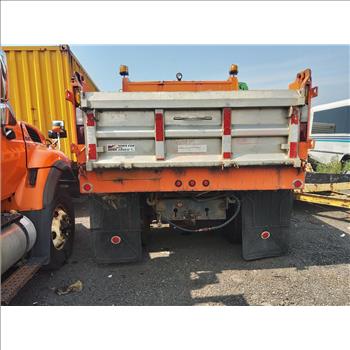1999 Freightliner FL80 (Hartford, CT 06114)