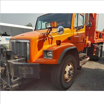 1999 Freightliner FL80 (Hartford, CT 06114)