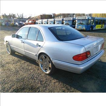 1999 Mercedes E430 (Hartford, CT 06114)