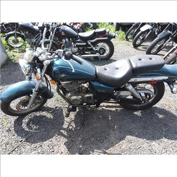 1999 Suzuki GZ250 (Hartford, CT 06114)