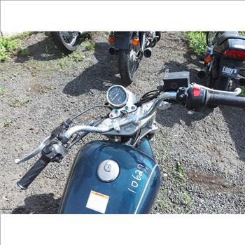 1999 Suzuki GZ250 (Hartford, CT 06114)
