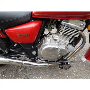 1999 Suzuki GZ250 (Hartford, CT 06114)