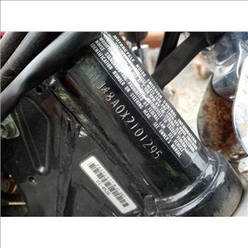 1999 Suzuki GZ250 (Hartford, CT 06114)