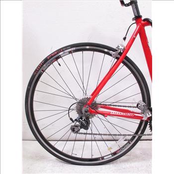 Novara Strada Men's Road Bike