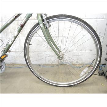 GT Nomad Hybrid Bike