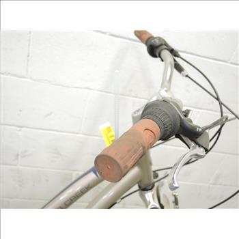 Schwinn Clear Creek Hybrid Bike