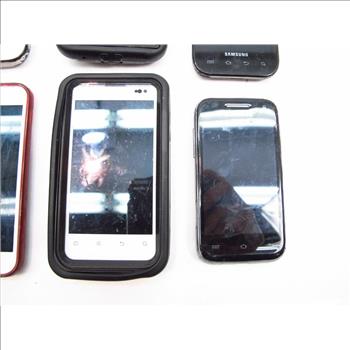 Samsung And Other Assorted Cell Phones - 12 Pieces