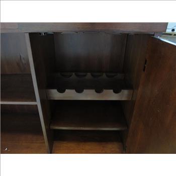 American Signature Home Bar Counter