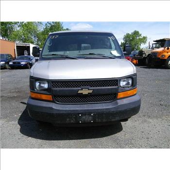 2009 Chevrolet Express Passenger Van (Hartford, CT 06114)