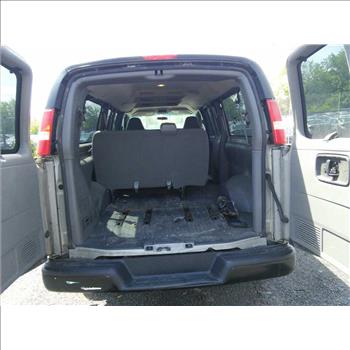 2009 Chevrolet Express Passenger Van (Hartford, CT 06114)