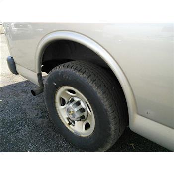 2009 Chevrolet Express Passenger Van (Hartford, CT 06114)