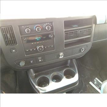 2009 Chevrolet Express Passenger Van (Hartford, CT 06114)