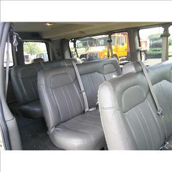 2009 Chevrolet Express Passenger Van (Hartford, CT 06114)