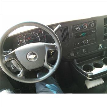 2009 Chevrolet Express Passenger Van (Hartford, CT 06114)