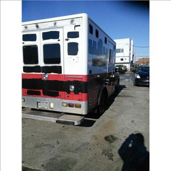 2004 Ford F366  (Brooklyn, NY 11211)
