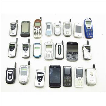 Blackberry And Other Assorted Cell Phones, 20+ Pieces
