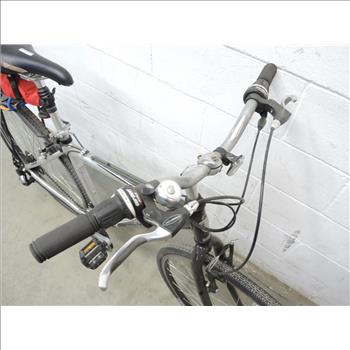 Trek 7000 Hybrid Bike