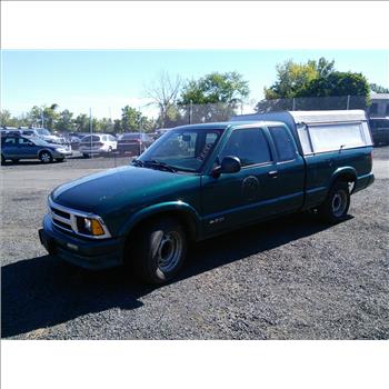 1996 Chevrolet S10 LS *Value $1,738* (Hartford, CT 06114)