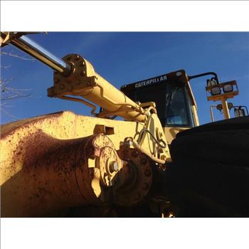 2001 Caterpillar 992G Front End Loader (New York, NY 10308)