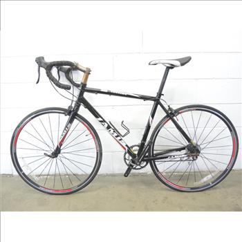 Jamis Ventura Sport Road Bike