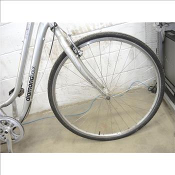Diamondback Vital Hybrid Bike