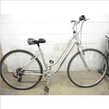 Diamondback Vital Hybrid Bike