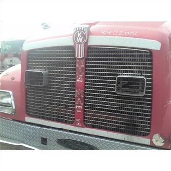 2002 Kenworth Construct T300 (Brooklyn, NY 11211)