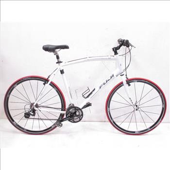 Fuji Absolute 3.0 Mens Hybrid Bike | Property Room