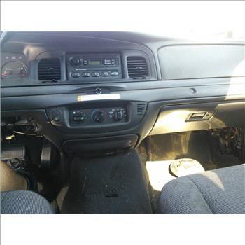 2005 Ford Crown Victoria *Value $3,971* (Hartford, CT 06114)