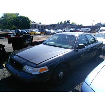 2005 Ford Crown Victoria *Value $3,971* (Hartford, CT 06114)