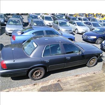 2005 Ford Crown Victoria *Value $3,971* (Hartford, CT 06114)
