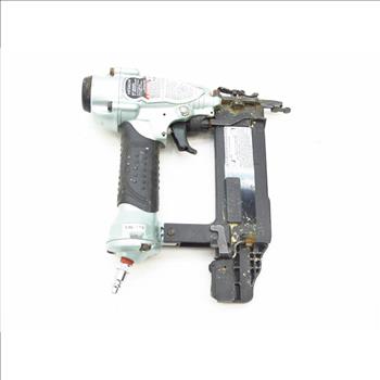 Hitachi Pneumatic Nail Gun