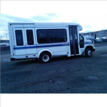 2006 Ford E350 (Hartford, CT 06114)