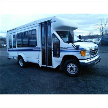 2006 Ford E350 (Hartford, CT 06114)
