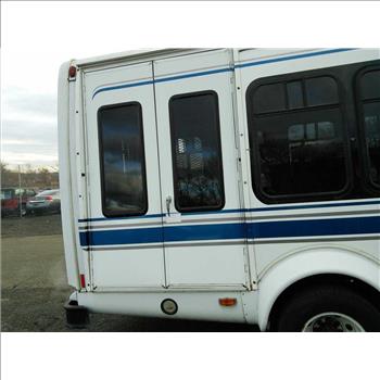 2006 Ford E350 (Hartford, CT 06114)
