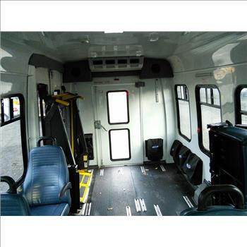 2006 Ford E350 (Hartford, CT 06114)