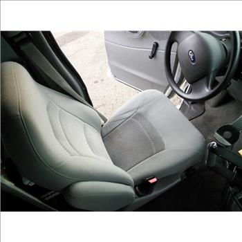 2006 Ford E350 (Hartford, CT 06114)