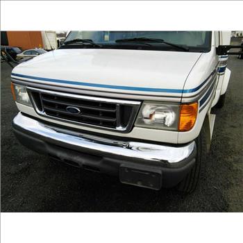 2006 Ford E350 (Hartford, CT 06114)