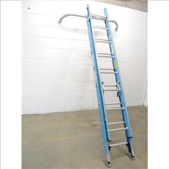 Werner 16' Extension Ladder And Husky Stabilizer, 2 Pieces