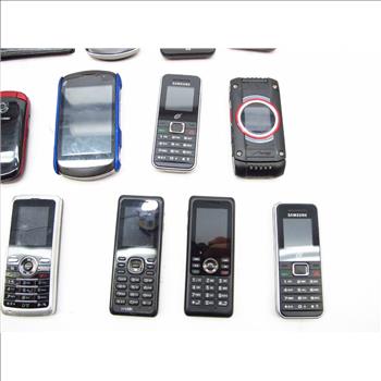 Assorted Cell Phones, 12 Pieces