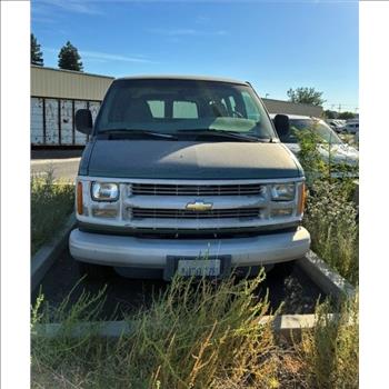 2000 Chevrolet Express Van (Merced, CA 95348)