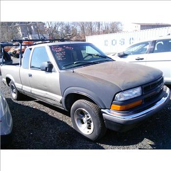 2000 Chevrolet S10 (Hartford, CT 06114)