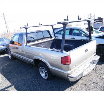 2000 Chevrolet S10 (Hartford, CT 06114)